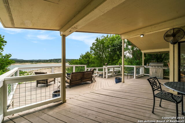 Image 42 of 47 For 1074 Lakebreeze
