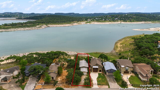 Image 7 of 47 For 1074 Lakebreeze