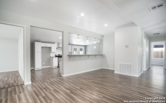 Image 2 of 18 For 507 Burwood Lane