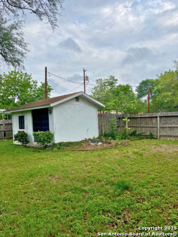 Image 19 of 22 For 1616 Redwood St