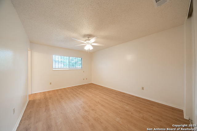 Listing photo id 11 for 7751 Pipers Hill