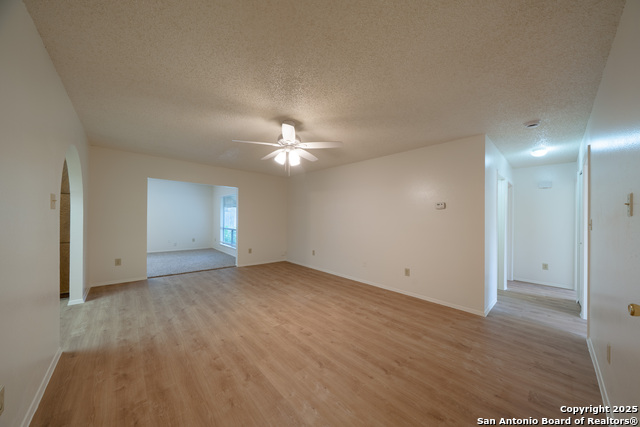 Listing photo id 1 for 7751 Pipers Hill