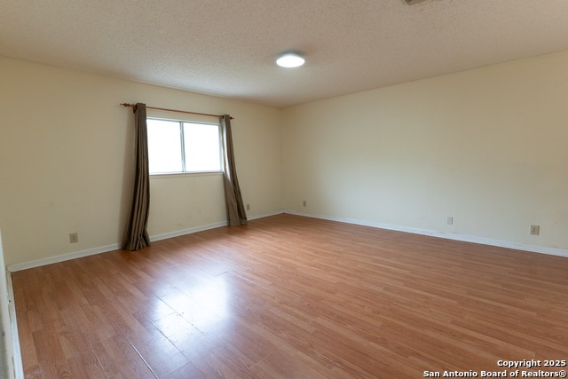 Image 12 of 17 For 13338 Greenstone