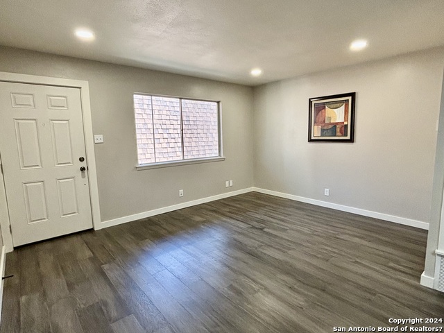 Image 3 of 20 For 1045 Shook Ave  138