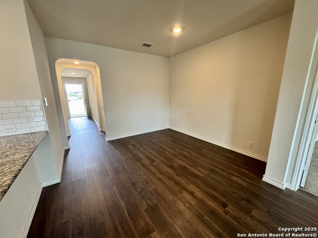 Image 11 of 23 For 287 Cuban Emerald