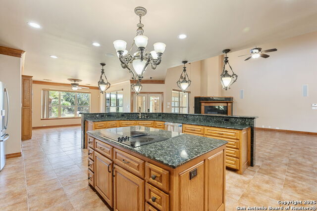 Listing photo id 11 for 125 Creek Springs