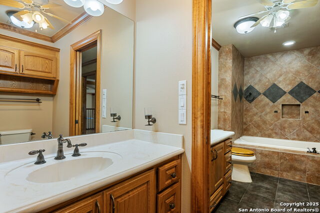 Listing photo id 13 for 125 Creek Springs
