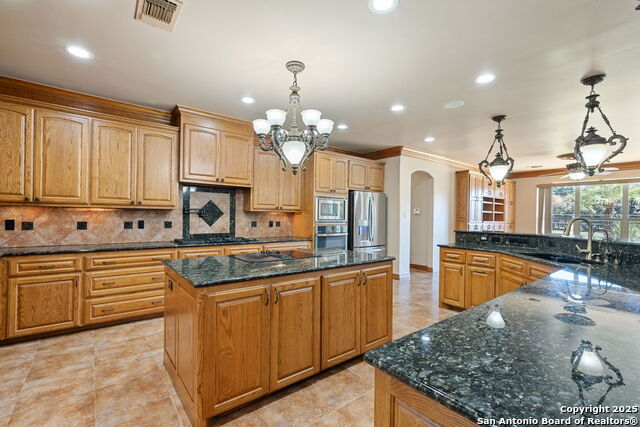 Listing photo id 2 for 125 Creek Springs