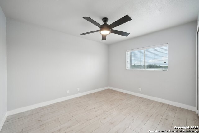 Image 16 of 35 For 7910 Oakwood Pine