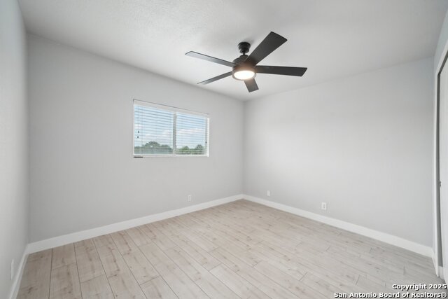 Image 18 of 35 For 7910 Oakwood Pine