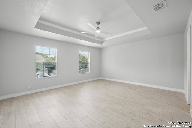 Image 23 of 35 For 7910 Oakwood Pine