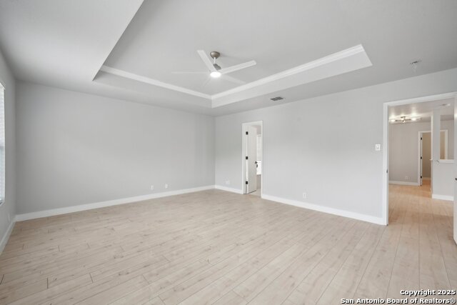 Image 24 of 35 For 7910 Oakwood Pine