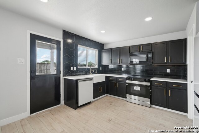 Image 5 of 35 For 7910 Oakwood Pine