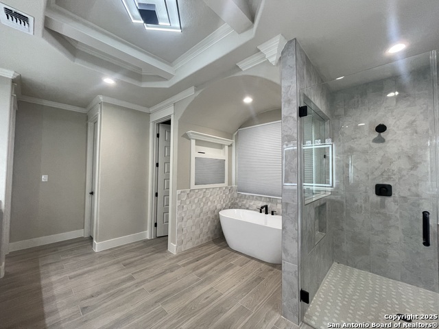 Image 18 of 34 For 538 James Way