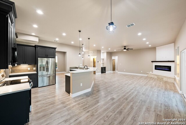 Listing photo id 11 for 502 Sumack Dr W