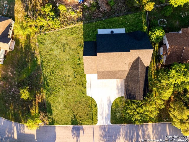 Listing photo id 50 for 502 Sumack Dr W