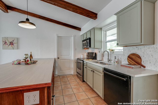 Image 13 of 28 For 3414 Vinecrest