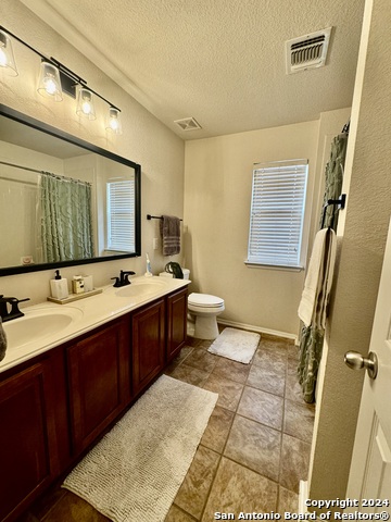 Listing photo id 19 for 4714 River Rock