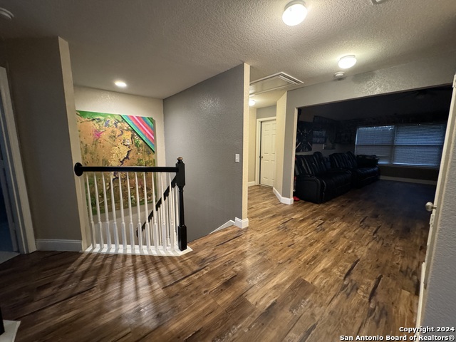 Listing photo id 24 for 4714 River Rock