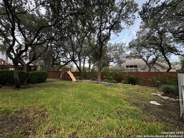 Listing photo id 28 for 4714 River Rock