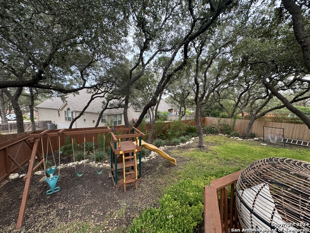 Listing photo id 29 for 4714 River Rock