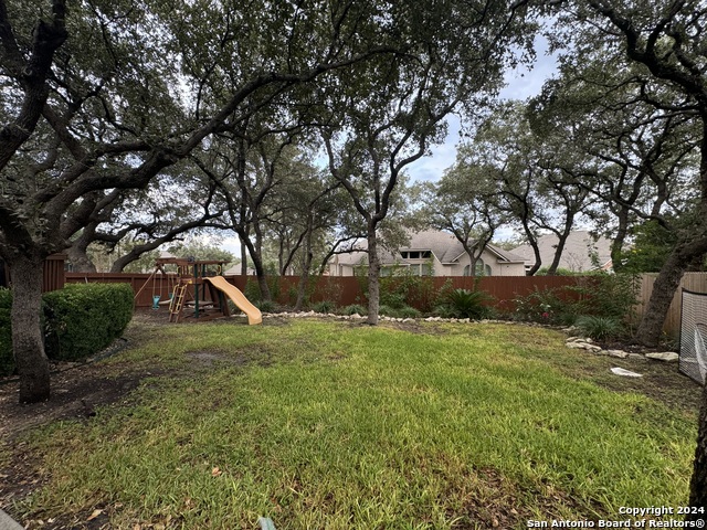 Listing photo id 30 for 4714 River Rock