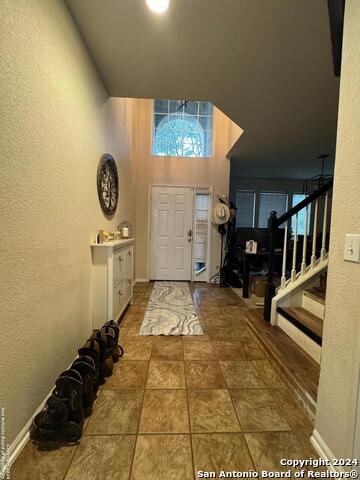 Listing photo id 3 for 4714 River Rock
