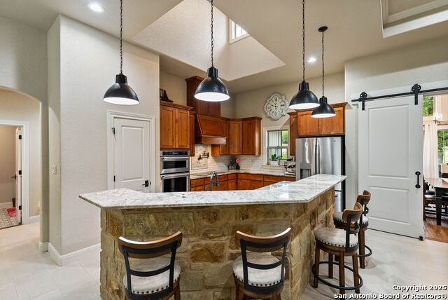 Listing photo id 11 for 140 Wood Valley Dr