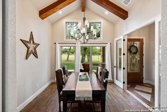 Listing photo id 15 for 140 Wood Valley Dr