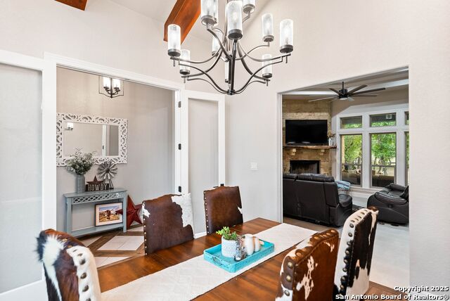 Listing photo id 16 for 140 Wood Valley Dr