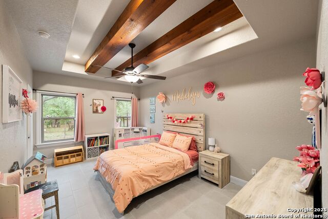 Listing photo id 19 for 140 Wood Valley Dr