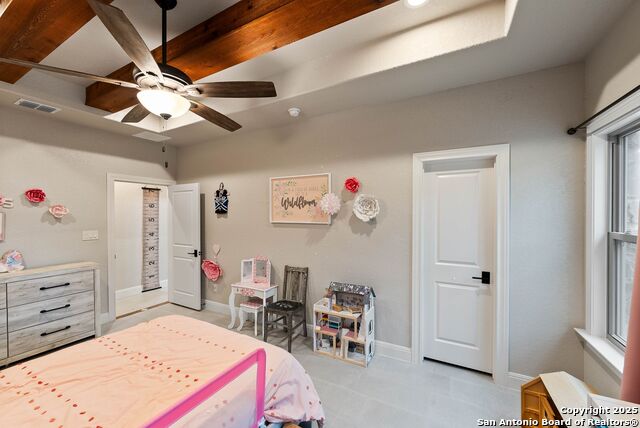 Listing photo id 20 for 140 Wood Valley Dr