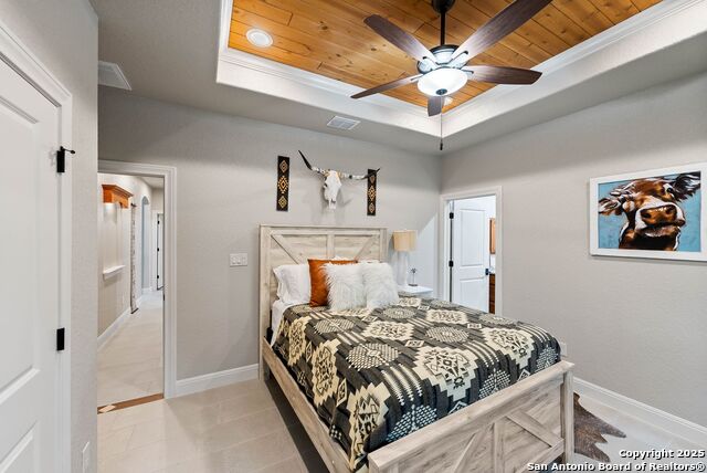 Listing photo id 22 for 140 Wood Valley Dr