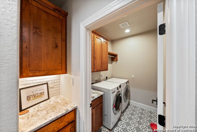 Listing photo id 38 for 140 Wood Valley Dr