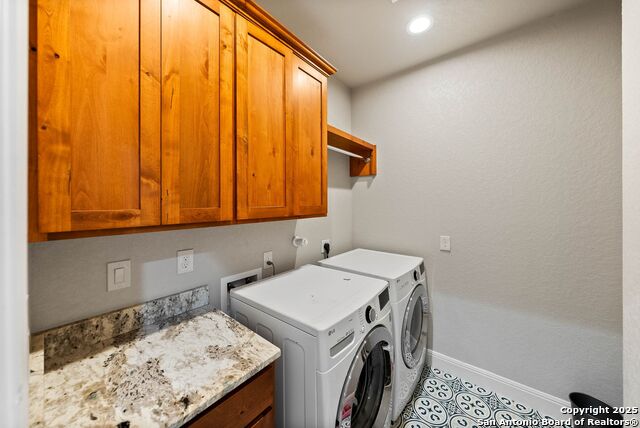 Listing photo id 39 for 140 Wood Valley Dr