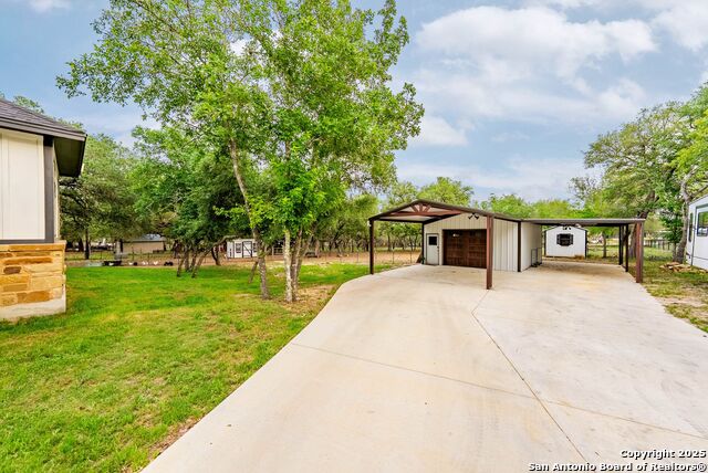 Listing photo id 43 for 140 Wood Valley Dr