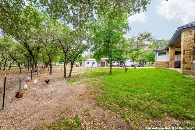 Listing photo id 51 for 140 Wood Valley Dr
