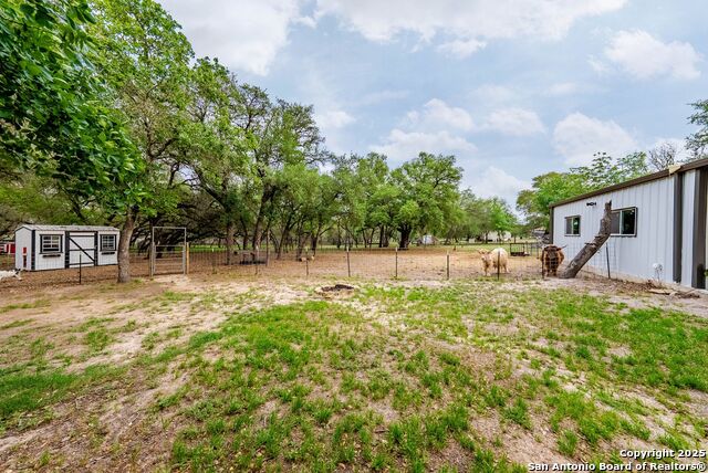 Listing photo id 57 for 140 Wood Valley Dr