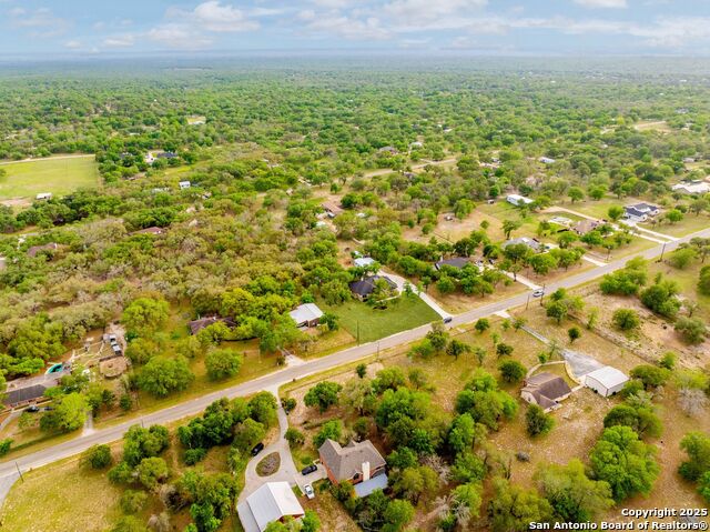 Listing photo id 71 for 140 Wood Valley Dr