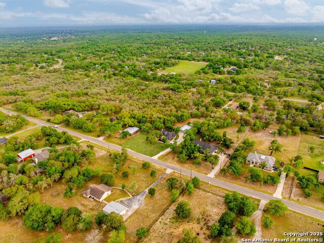 Listing photo id 73 for 140 Wood Valley Dr
