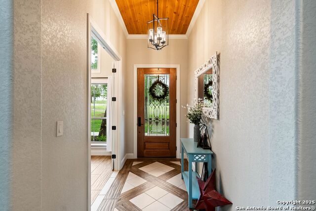 Listing photo id 6 for 140 Wood Valley Dr