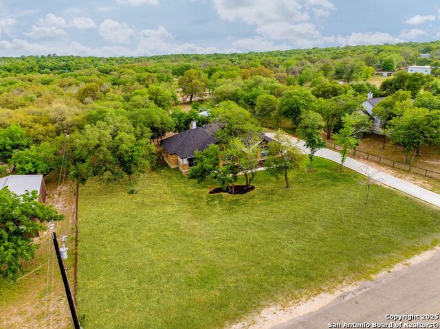 Listing photo id 80 for 140 Wood Valley Dr