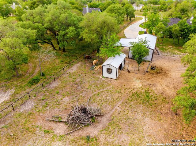 Listing photo id 85 for 140 Wood Valley Dr