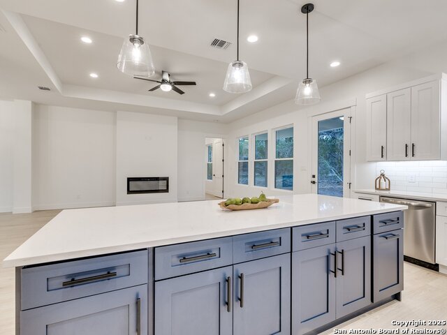 Image 10 of 51 For 265 Vaquero Dr