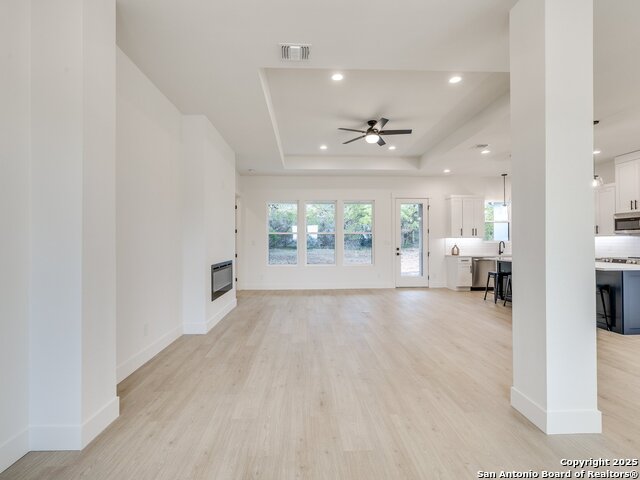 Image 5 of 51 For 265 Vaquero Dr