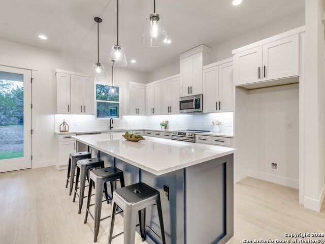 Image 9 of 51 For 265 Vaquero Dr