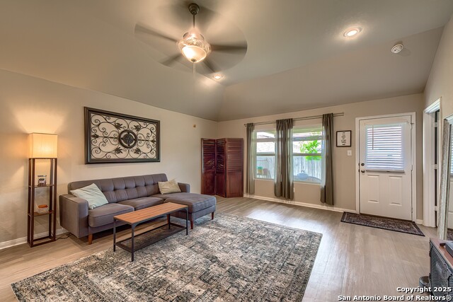 Listing photo id 10 for 7723 Coffee Mill Street