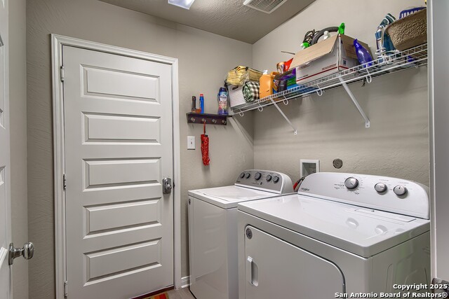 Listing photo id 24 for 7723 Coffee Mill Street