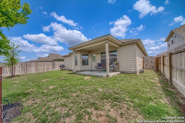 Listing photo id 26 for 7723 Coffee Mill Street