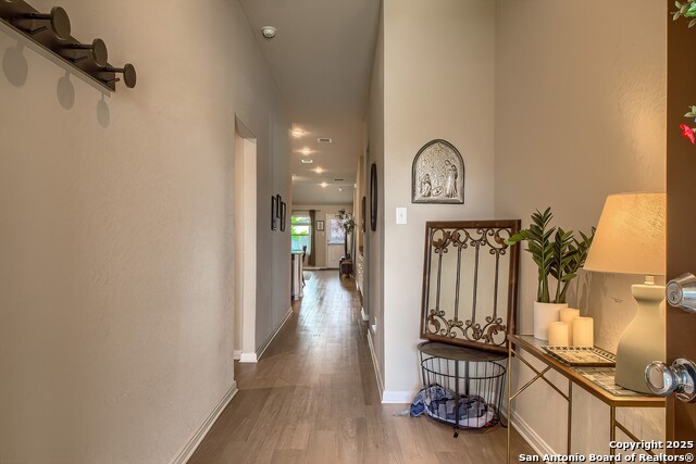Listing photo id 2 for 7723 Coffee Mill Street